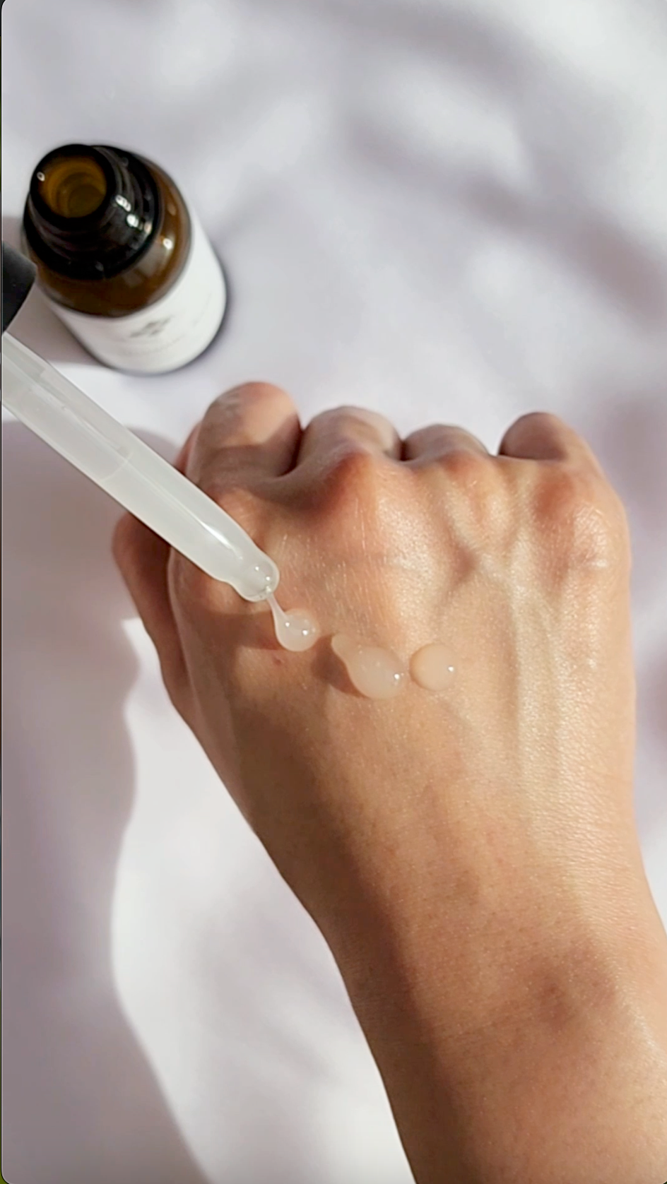 Lightweight moisturizing serum